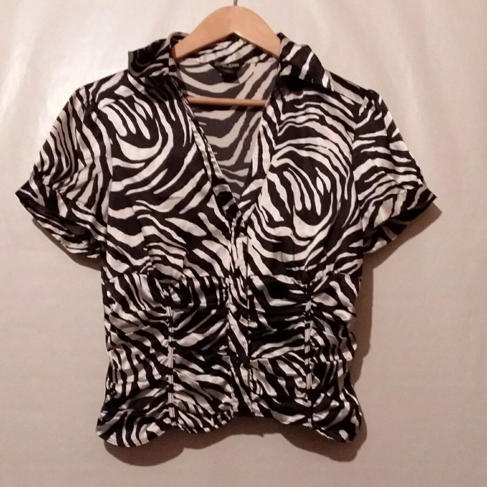 Guess Jeans Animal Print Short Sleeve Crop Top L